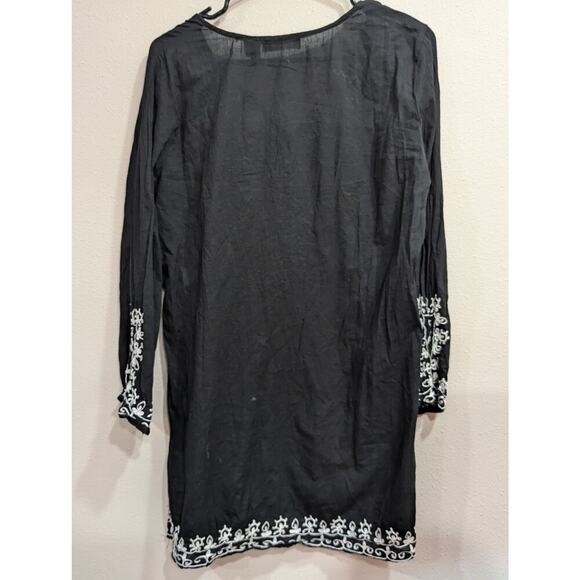 Black cotton peasant style tunic/top w/white floral embroidery by Raviya size XL - Picture 3 of 8